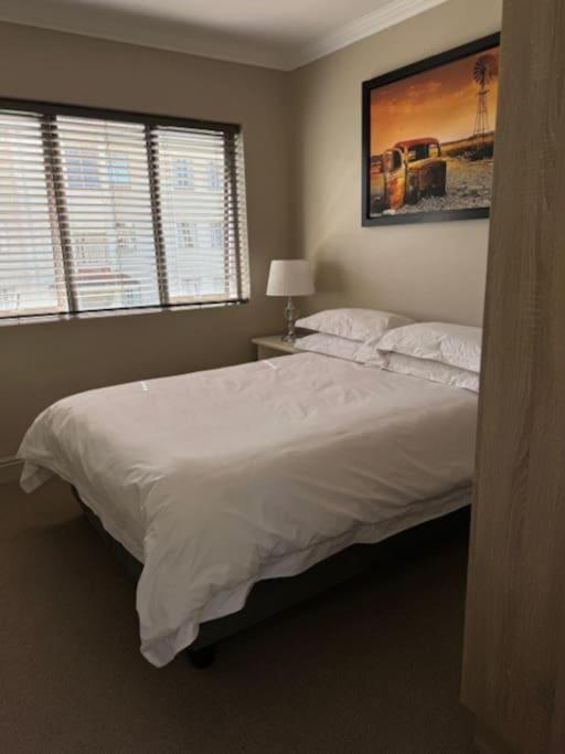 Luxury Townhouse In Stellenbosch Central Экстерьер фото